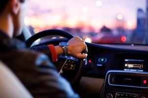 Ērtāka pieredze autovadītājiem sākas ar skaidru informāciju un saprotamiem noteikumiem